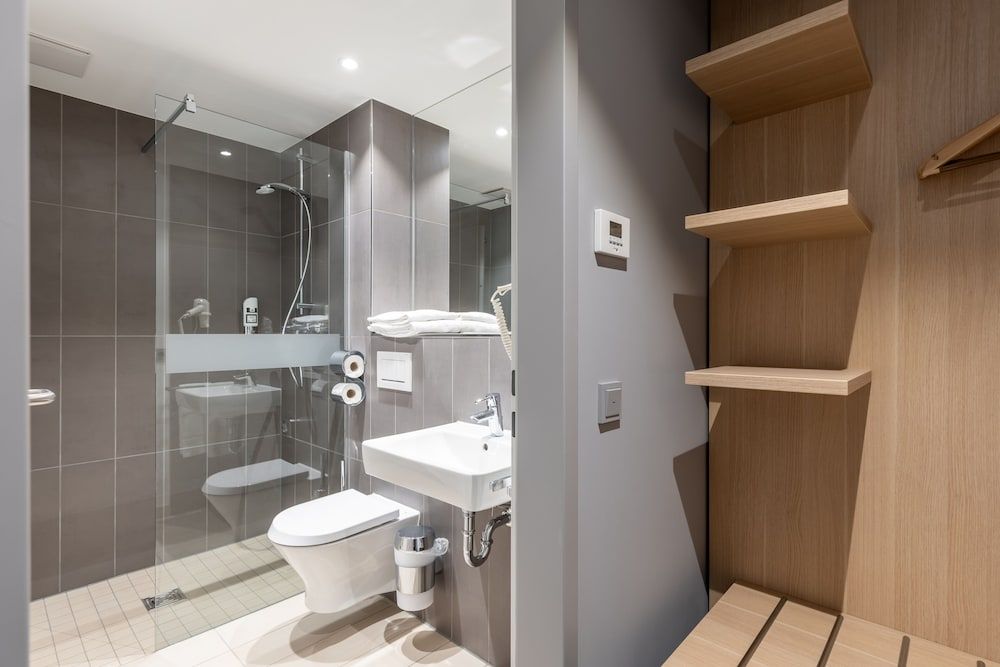 Serways Hotel Hösel Superior Double Room 16