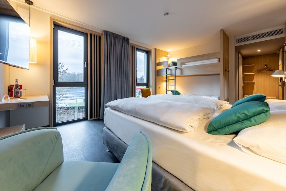 Serways Hotel Hösel Superior Double Room 10