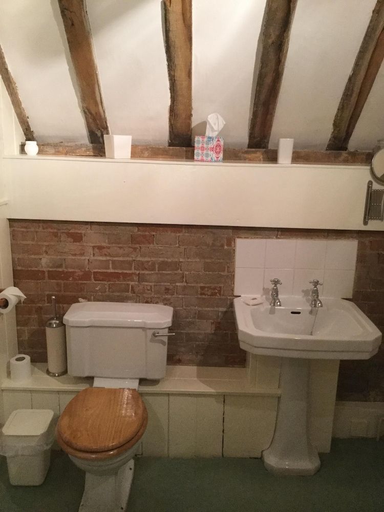 The Stables Double Room, Ensuite (The Southwold Room) 2