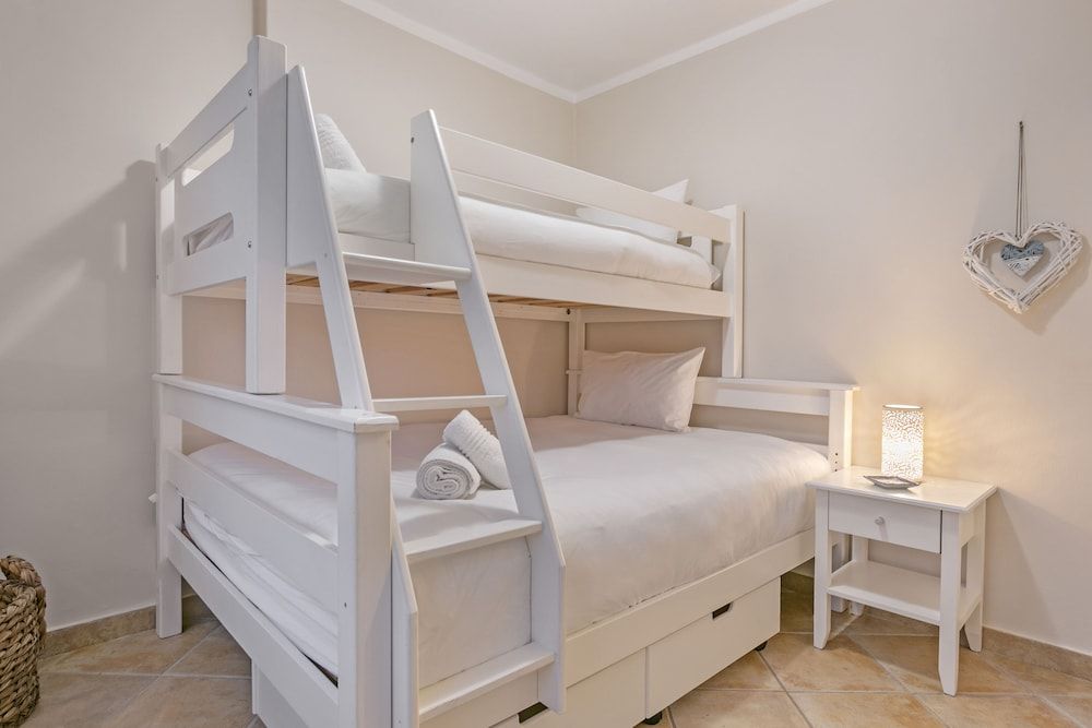 undefined Kite View at The Bay 5