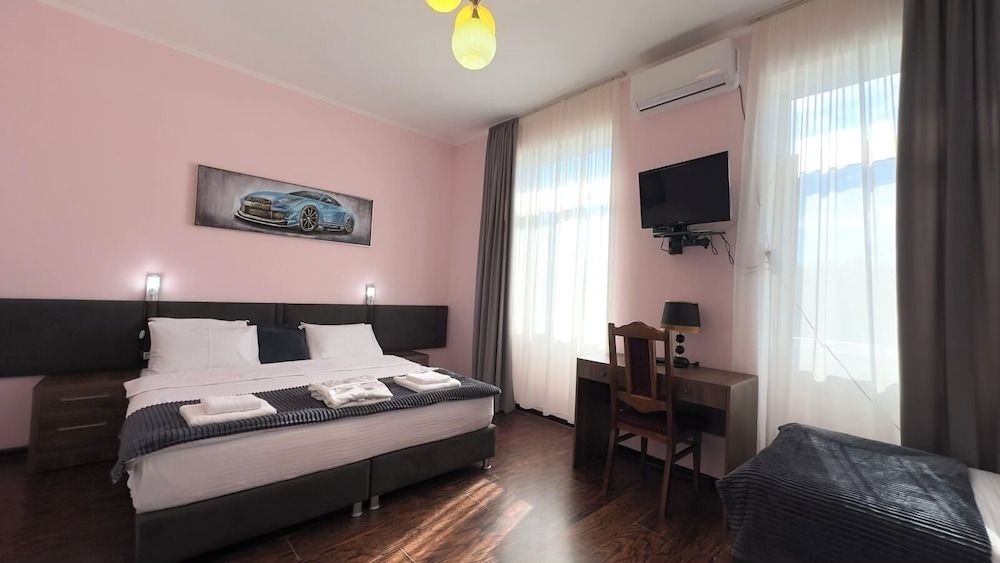 Europa Hotel Basic Triple Room, 3 Bedrooms, Private Bathroom