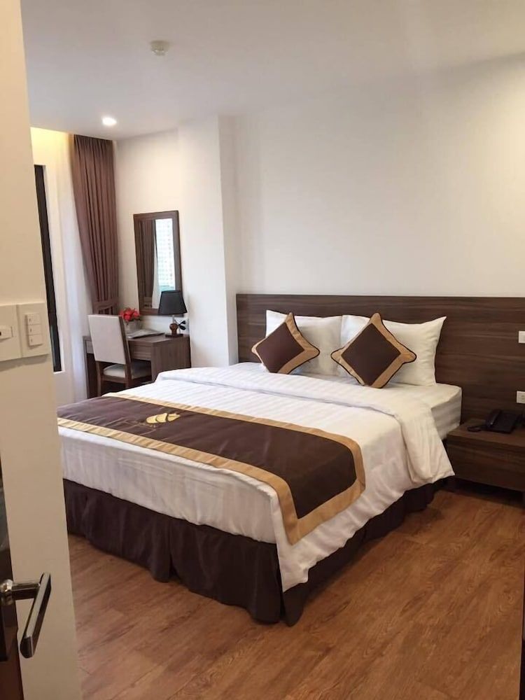 Rosarian Hotel Deluxe Double Room 10