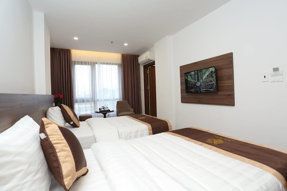 Rosarian Hotel Deluxe Twin Room 4