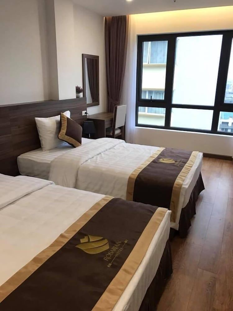 Rosarian Hotel Deluxe Twin Room 6