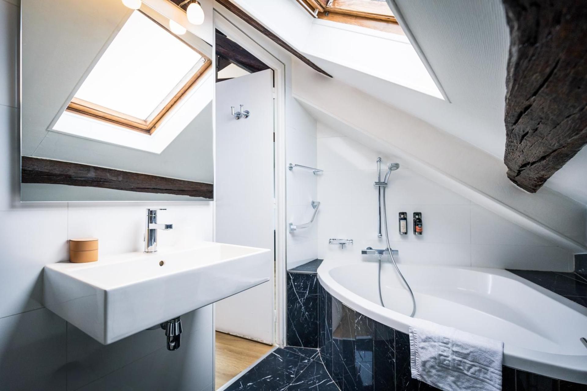 undefined Hotel Montparnasse St Germain 9