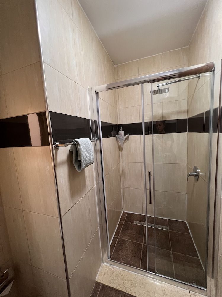 All Nations Holiday Home Superior Suite, 1 King Bed, Balcony, Sea View 8