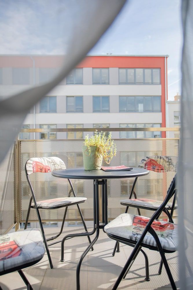 undefined Cute and Sunny Studio in Zagreb With Balcony & Free Parking 5