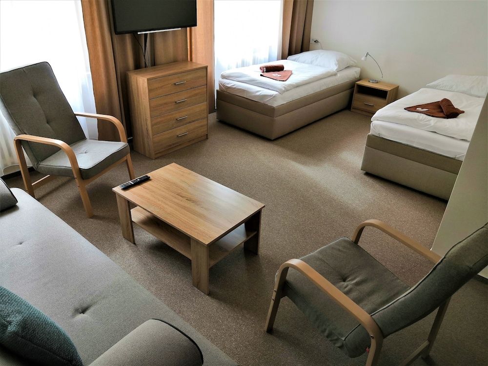 Marianeum Junior Studio Suite