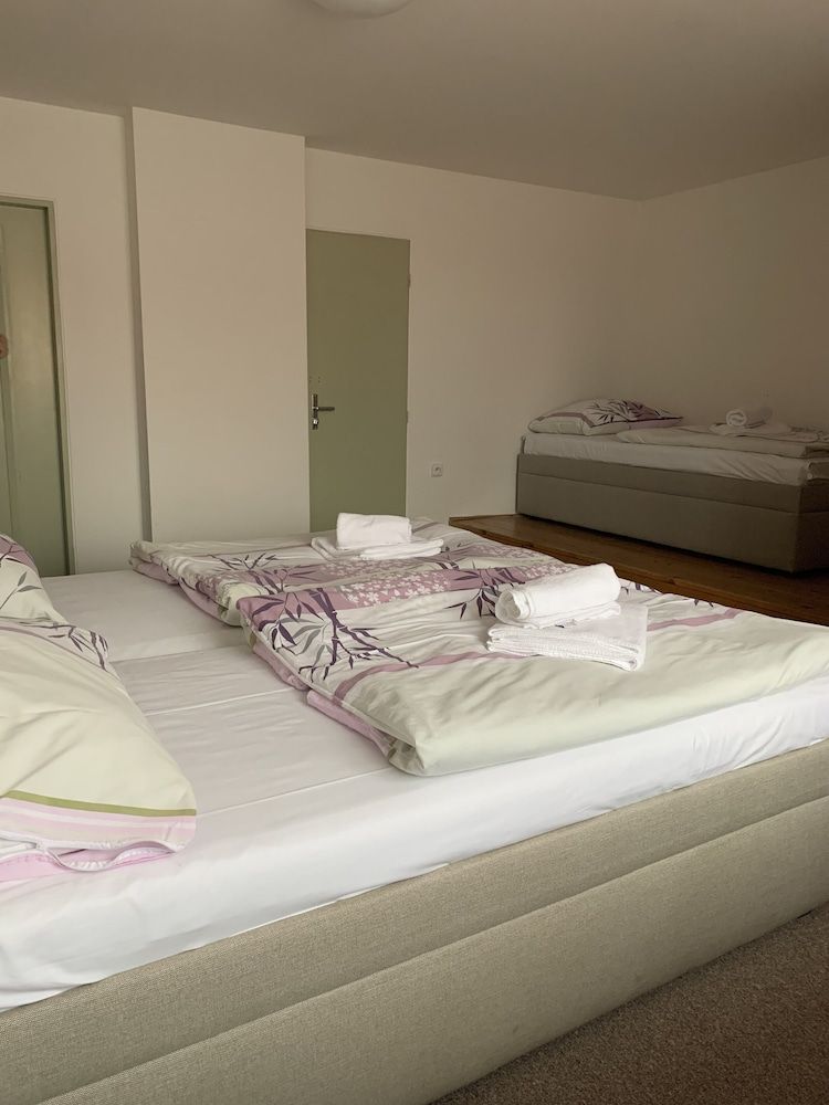 Marianeum Twin Room 3