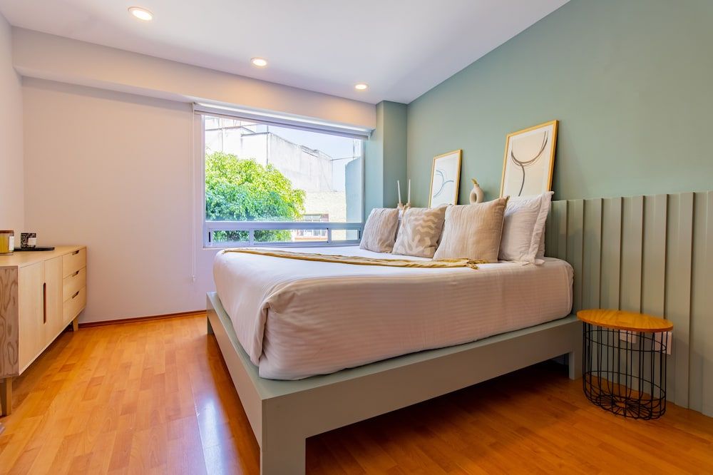 Capitalia Anzures Polanco Deluxe Apartment, Balcony (301)