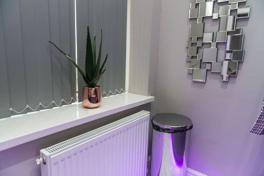 Aphrodite Suites Huddersfield Deluxe Apartment, Ensuite (First Floor Back Flat) 34