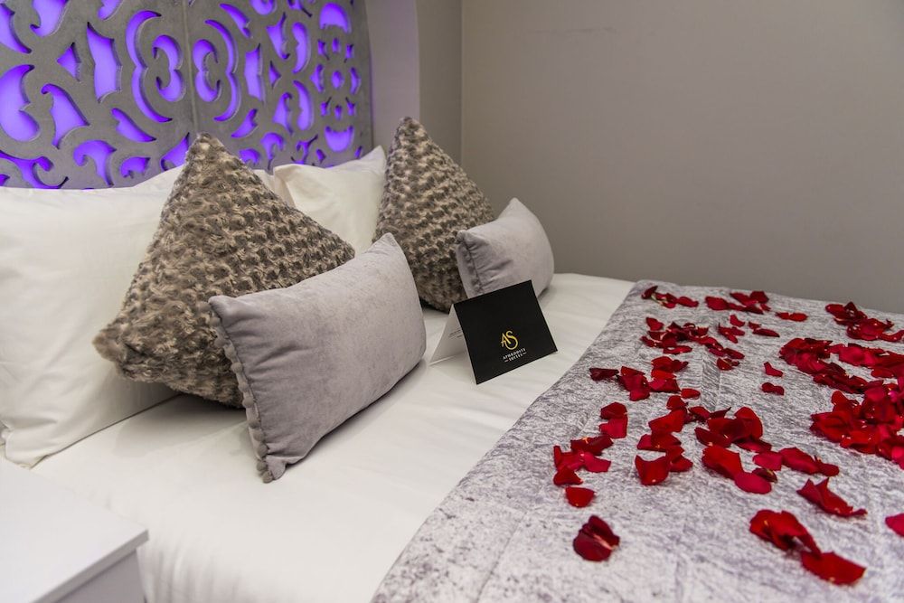 Aphrodite Suites Huddersfield Deluxe Apartment, Ensuite (First Floor Back Flat) 12