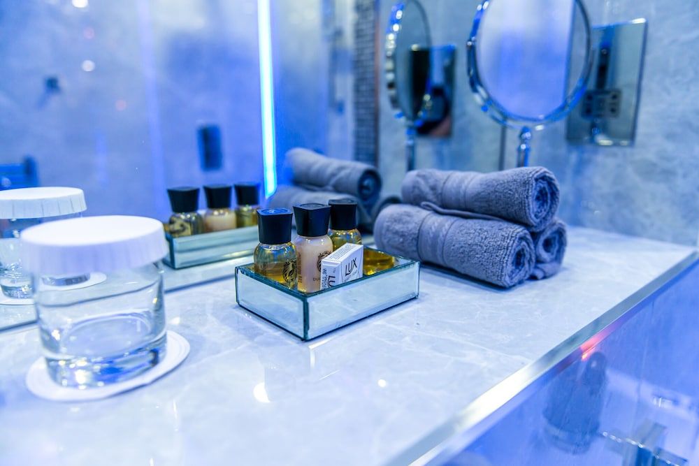 Aphrodite Suites Huddersfield Deluxe Apartment, Ensuite (First Floor Back Flat) 19