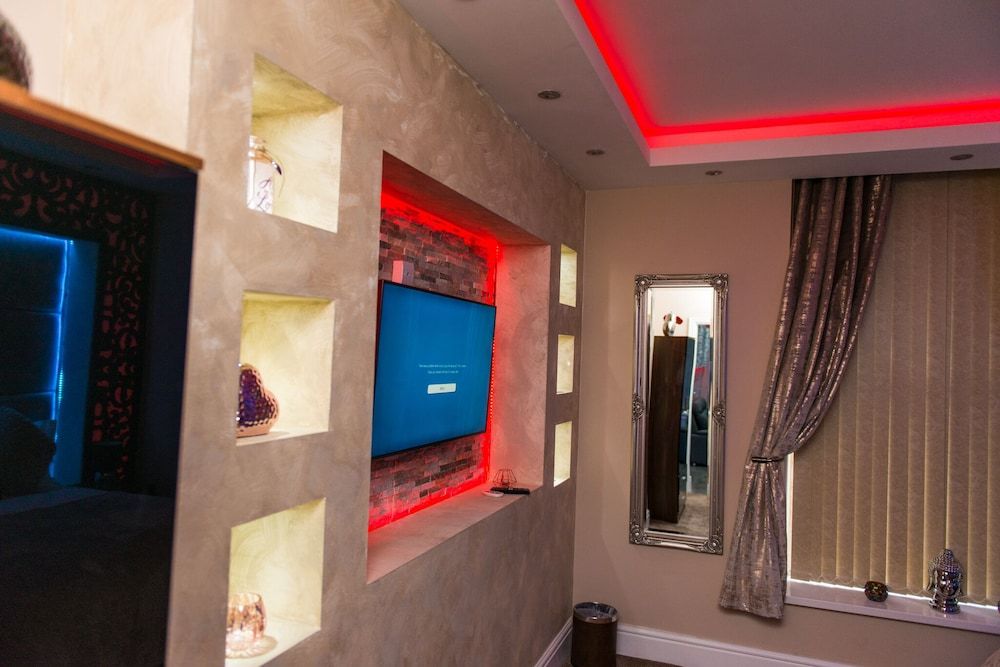 Aphrodite Suites Huddersfield Executive Suite, Ensuite (Ground Floor Flat) 45