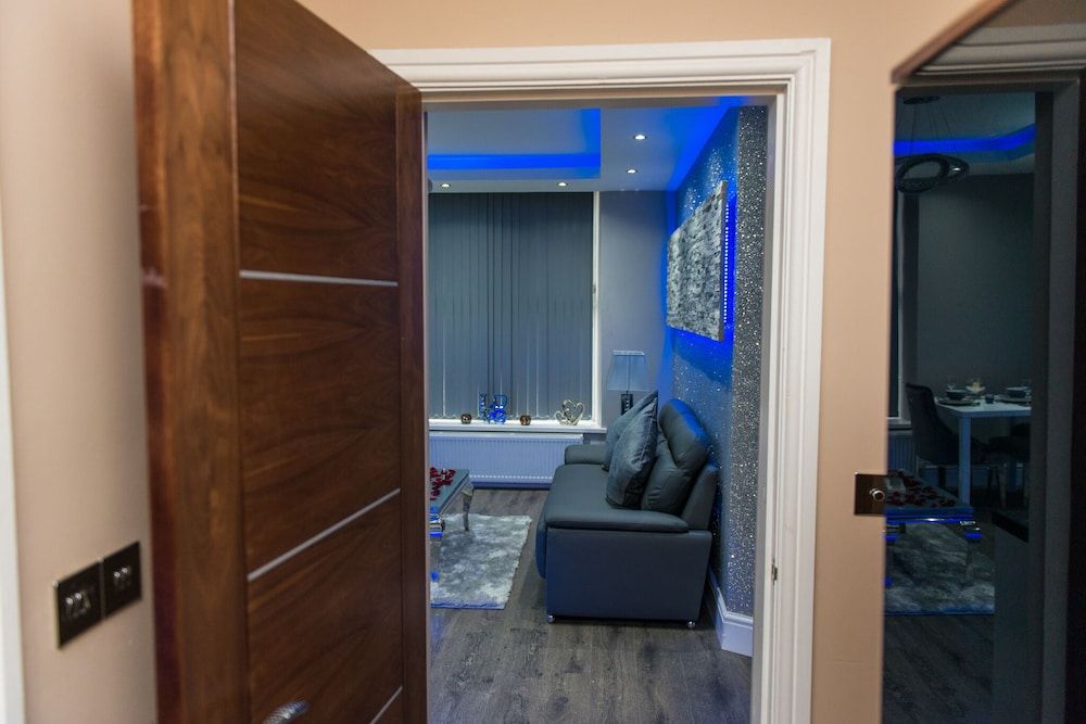 Aphrodite Suites Huddersfield Executive Suite, Ensuite (Ground Floor Flat) 34