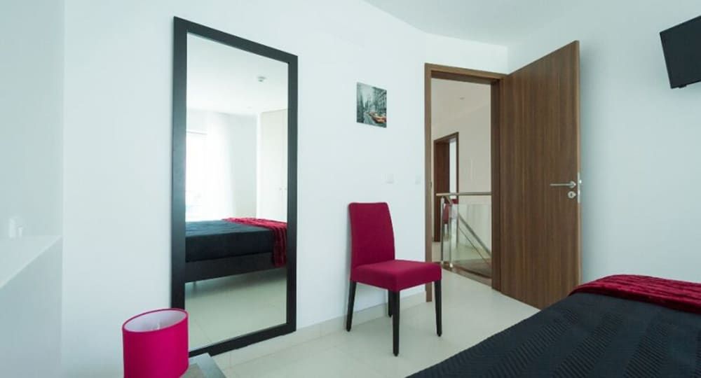Peralux Apartment, 3 Bedrooms 8
