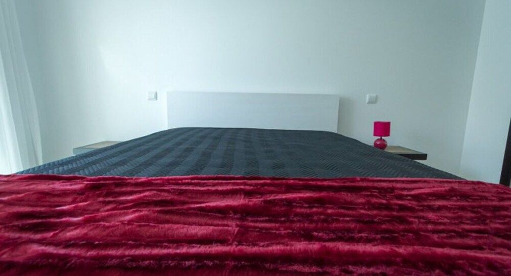 Peralux Apartment, 3 Bedrooms 2