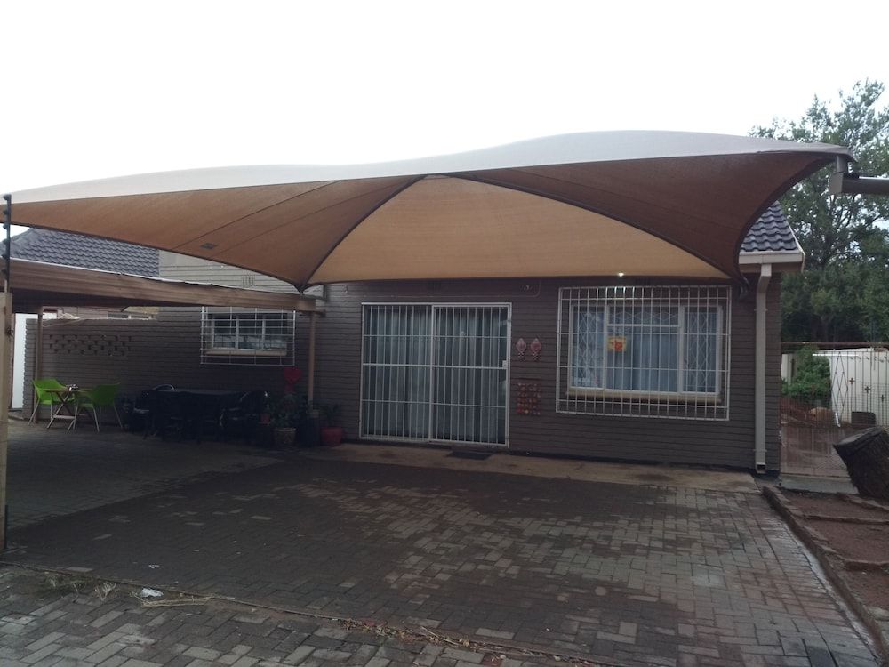 Caledon Overnight Rooms Family Apartment, 2 Bedrooms (5) 9