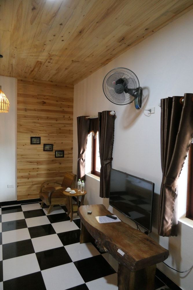 Triple Room, Mountain View