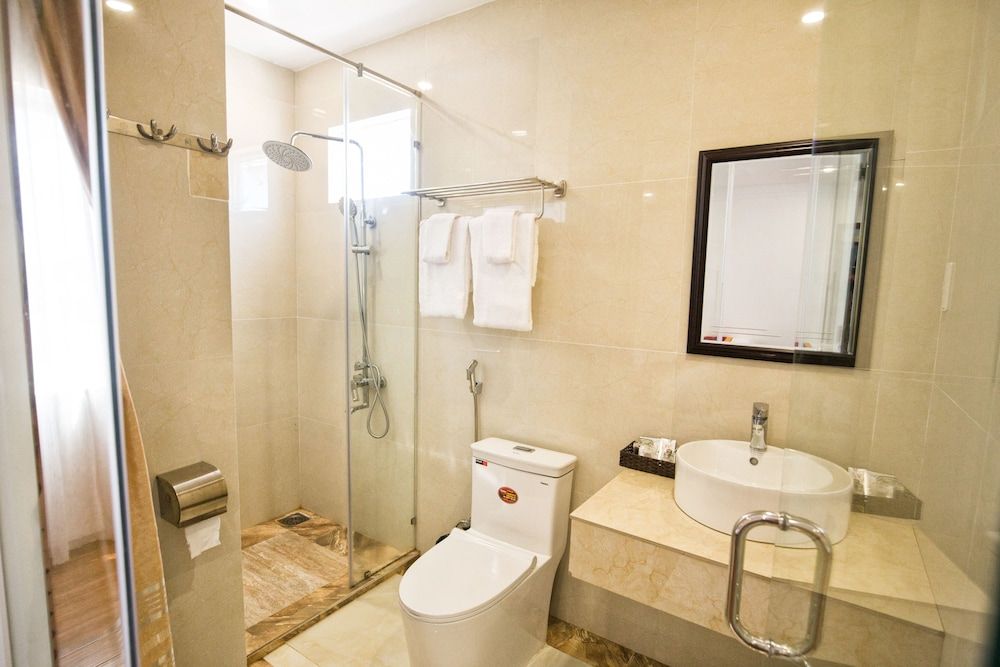 Le Centre Hotel Executive Double Room 6