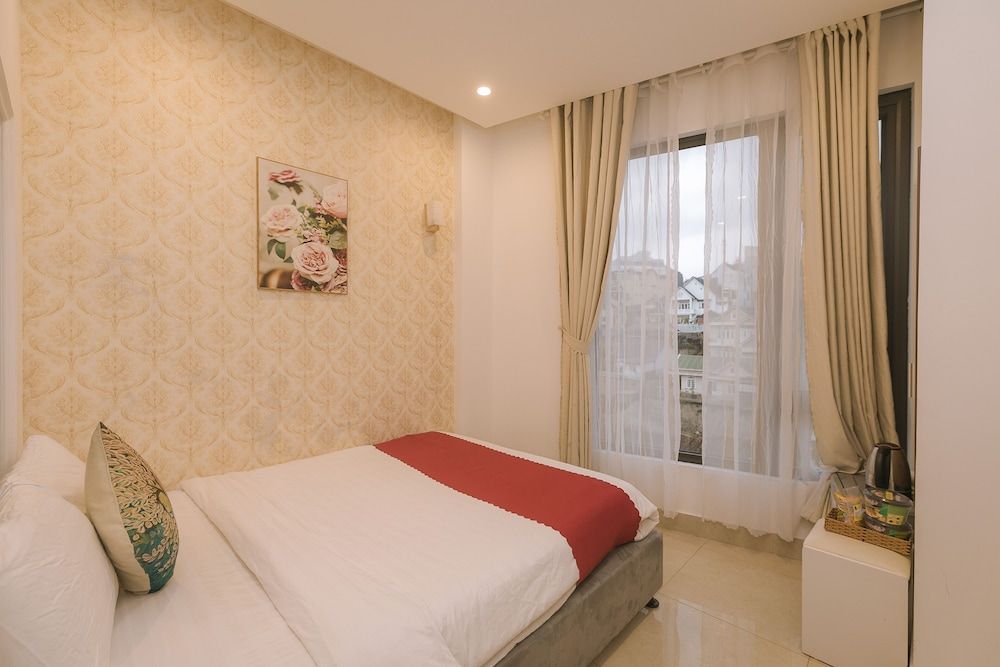 Ngan Pho Studio & Hotel Superior Room 5