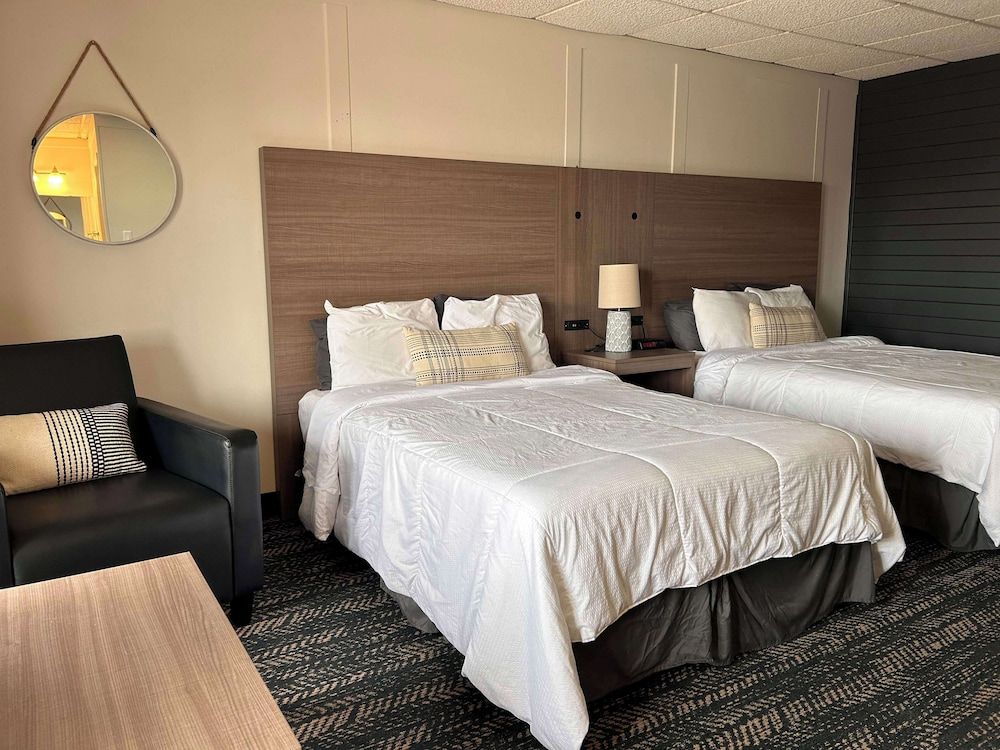Standard Room, 2 Queen Beds, Non Smoking, Kitchenette