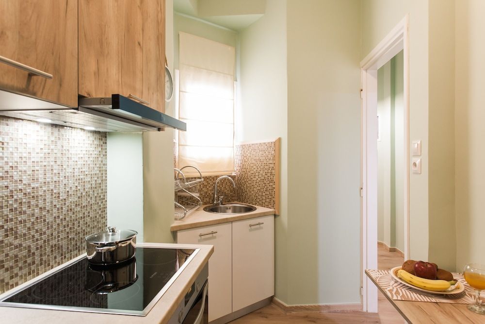 Central Apartment near Acropolis Apartment, 3 Bedrooms 10