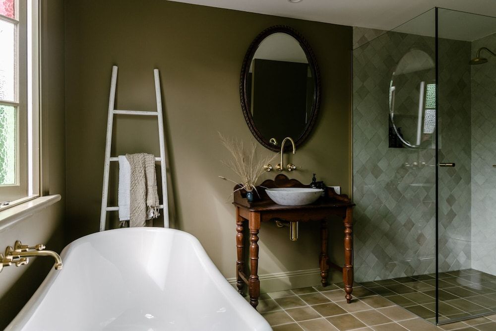 Maleny Lodge Double Room, 1 King Bed, Garden View 4