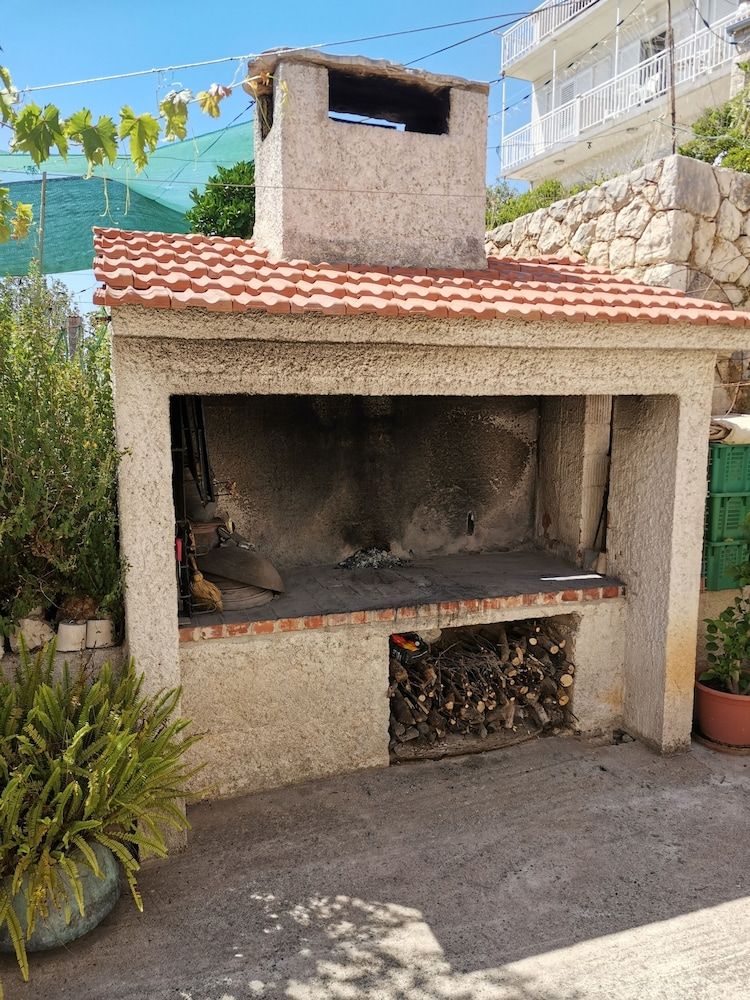 undefined Charming sea View Apartment in Hvar 10