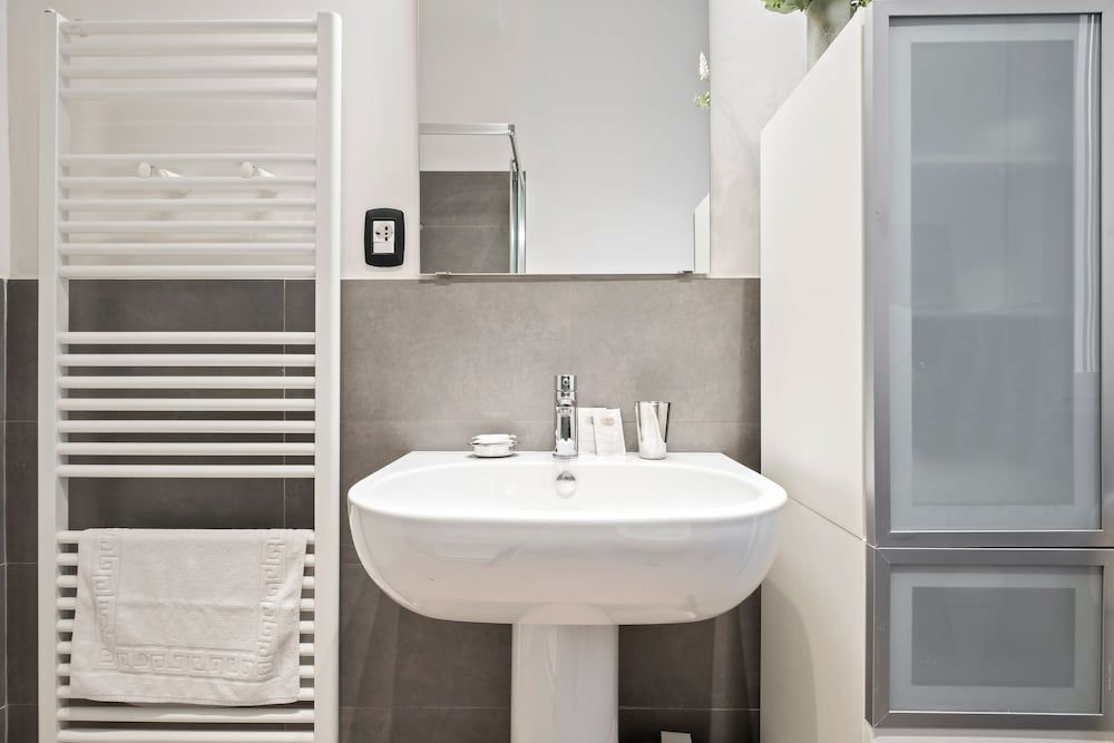 undefined Pizzardi Flower Apartment 10