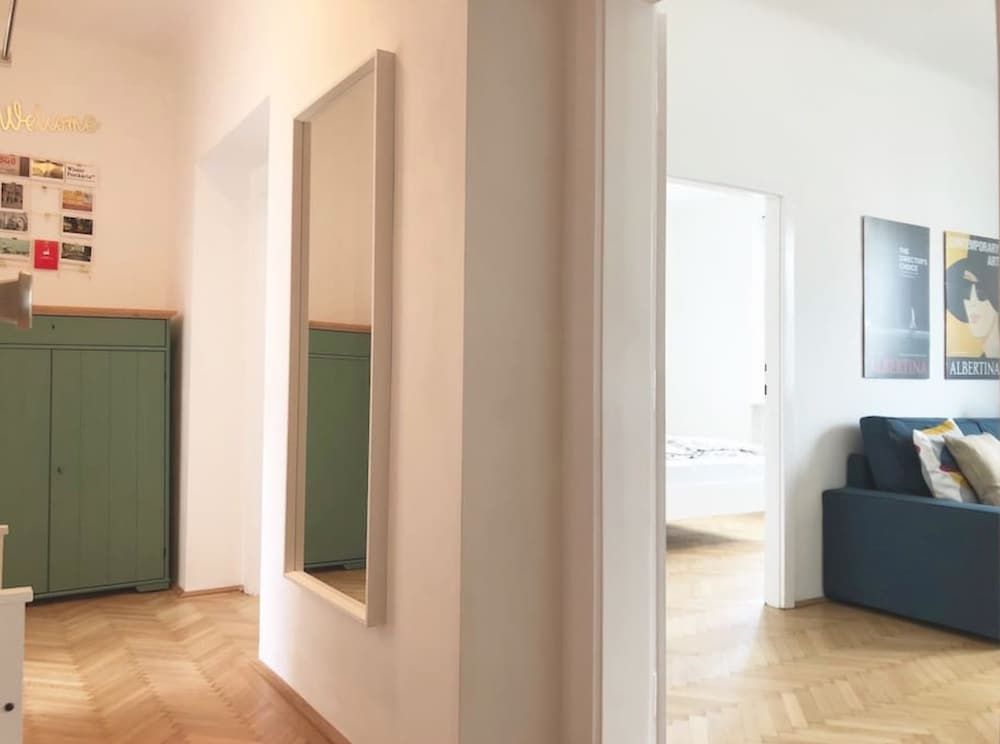 undefined Lovely Apartment directly at Naschmarkt 5