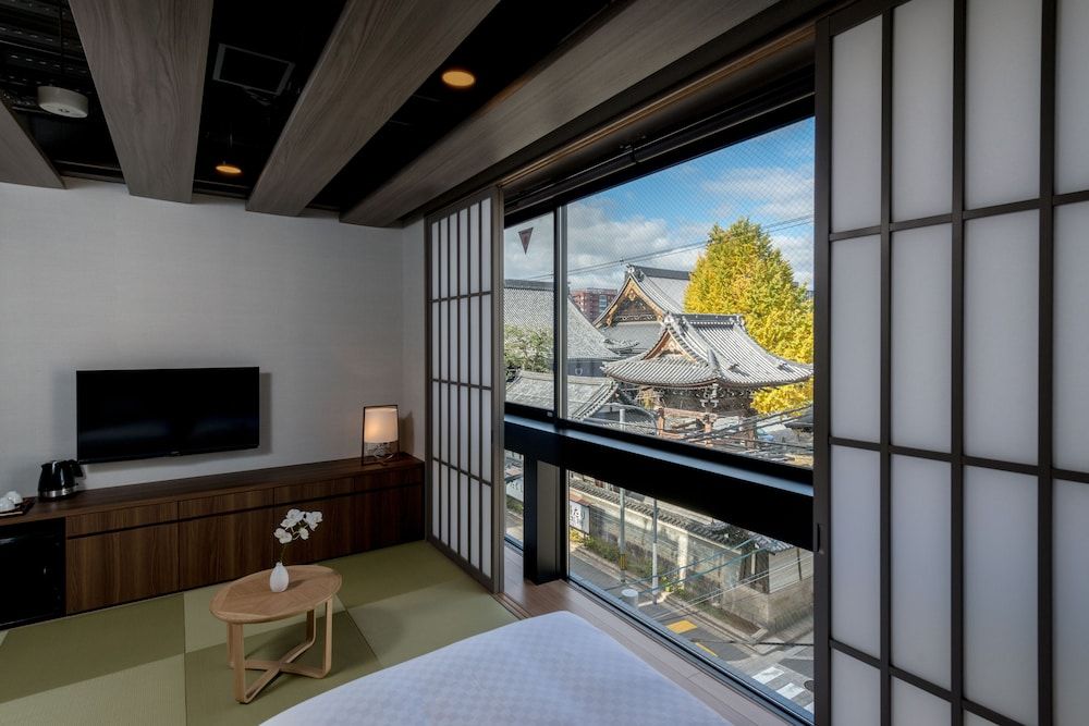 undefined Hotel Crush On 10