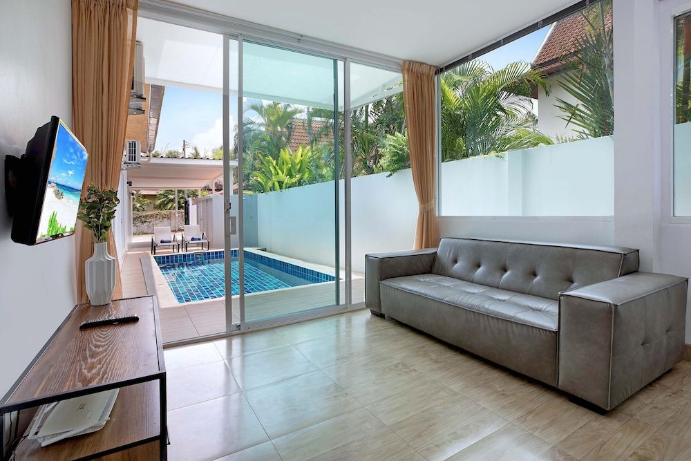 undefined Tropical Living in Modern Villa Lancelot 6