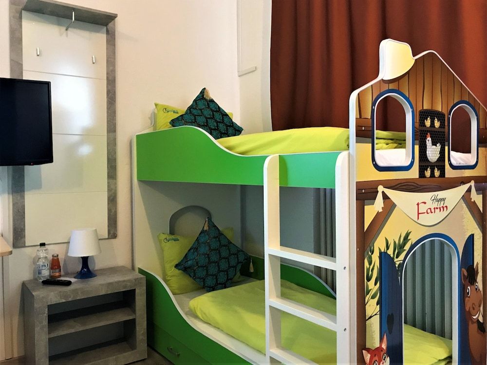 Pension Kristalpark Deluxe Condo, 2 Bedrooms 11