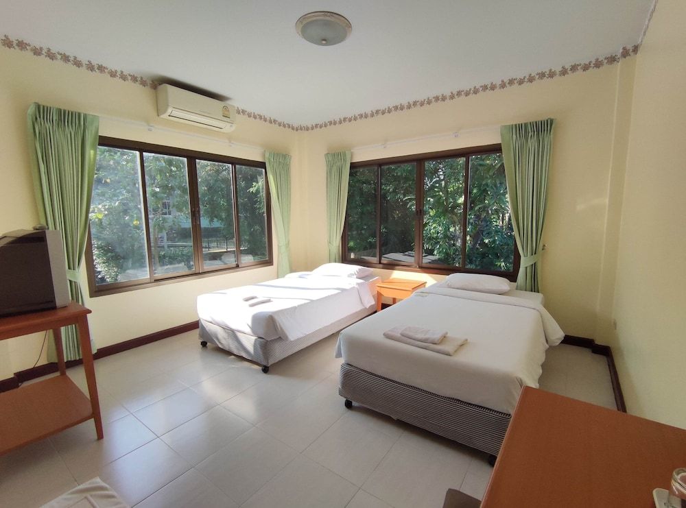 Thara Cholapruek Resort Villa, 3 Bedrooms