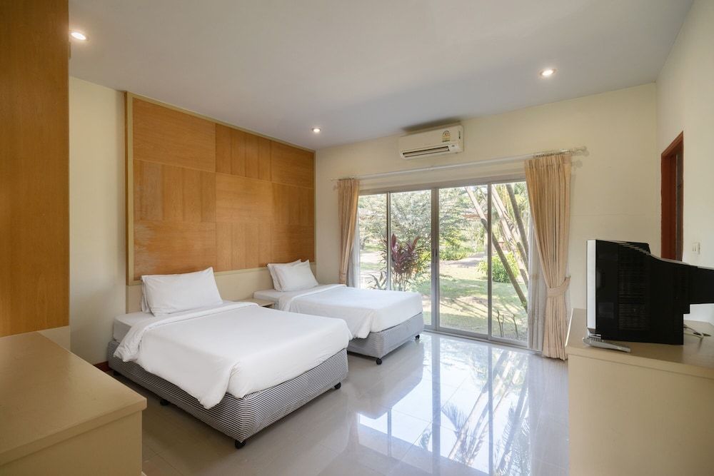 Thara Cholapruek Resort House, 2 Bedrooms, Terrace 2