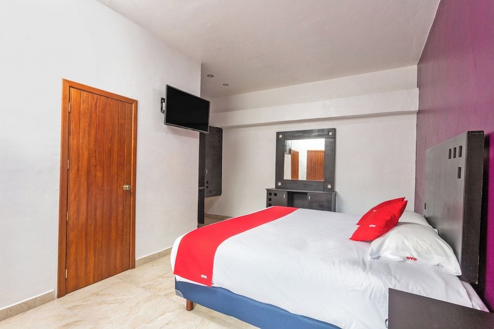 Capital O Hotel Emperadores Inn, Atlixco Superior Room 2