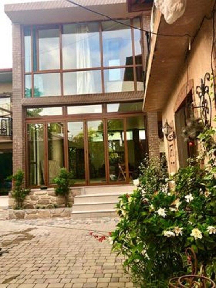 undefined Batumi Wonderland Guest House 2