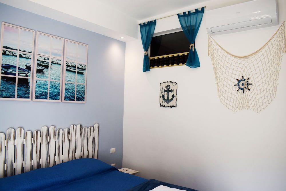 undefined Neapolis Pie 8