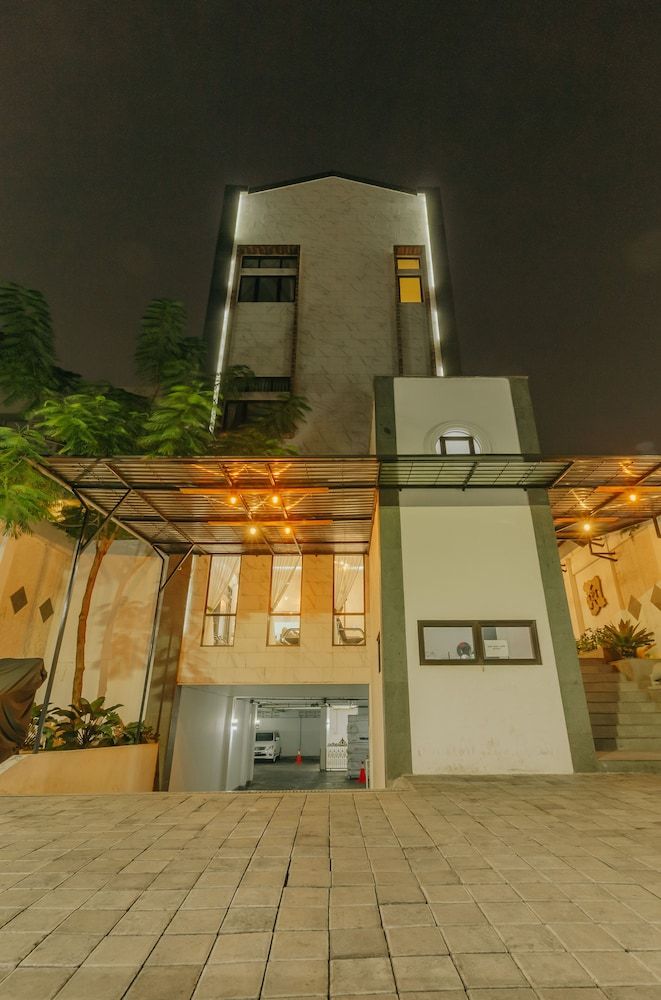 undefined Urbanest Inn House Slipi 3