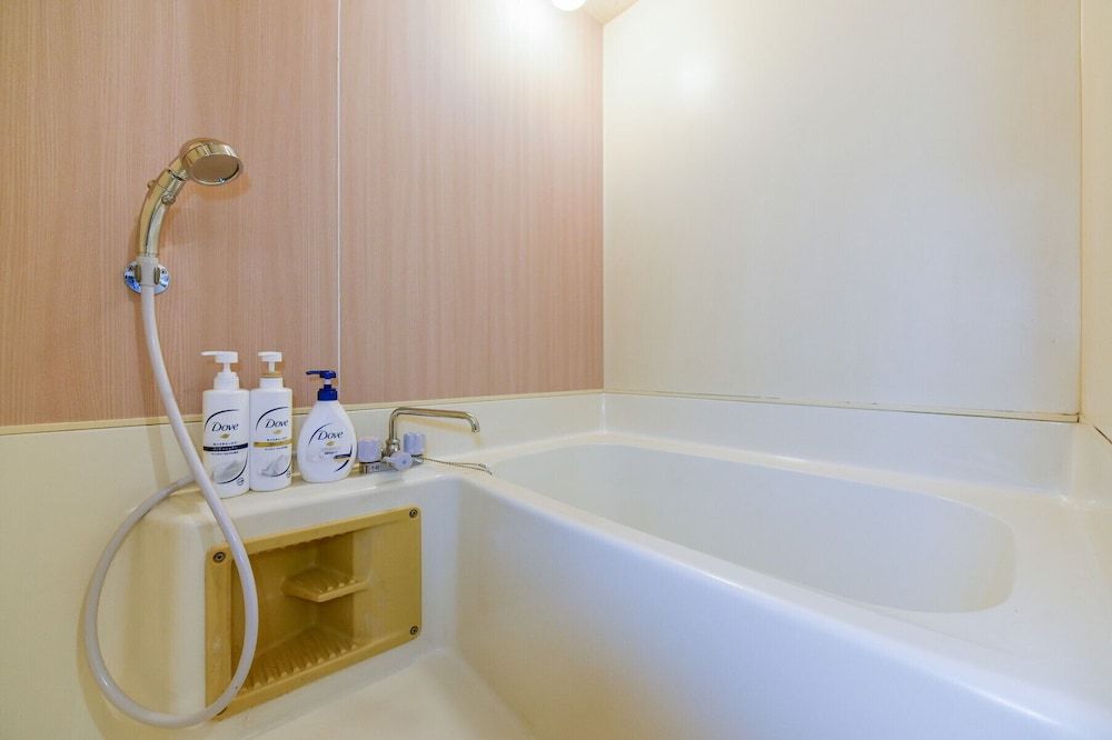 Heights Showa 207 Apartment (207) 16