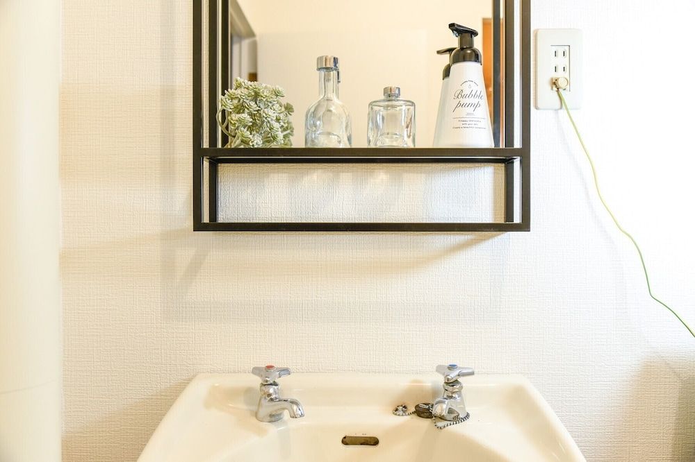 Heights Showa 207 Apartment (207) 12