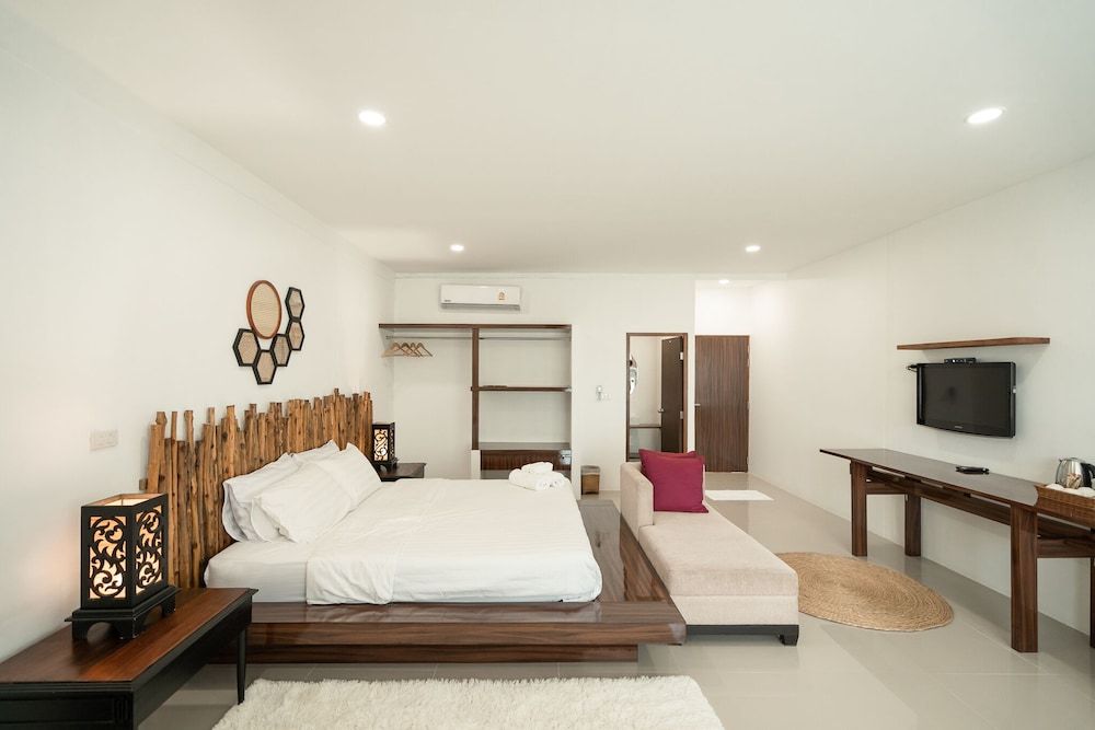 Standard Family Room