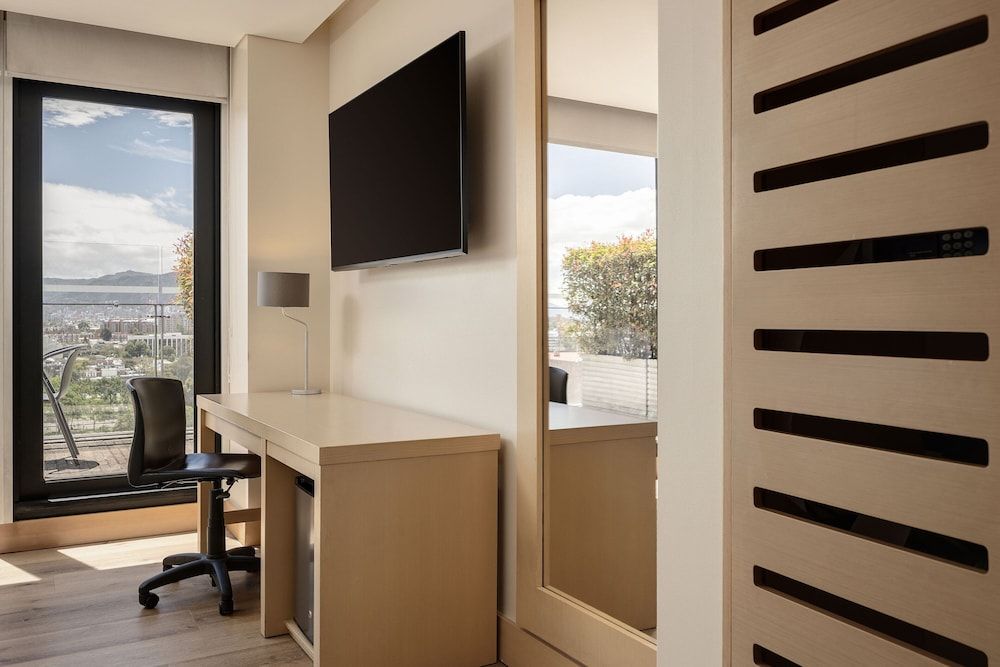 undefined Fairfield by Marriott Bogota Embajada 4