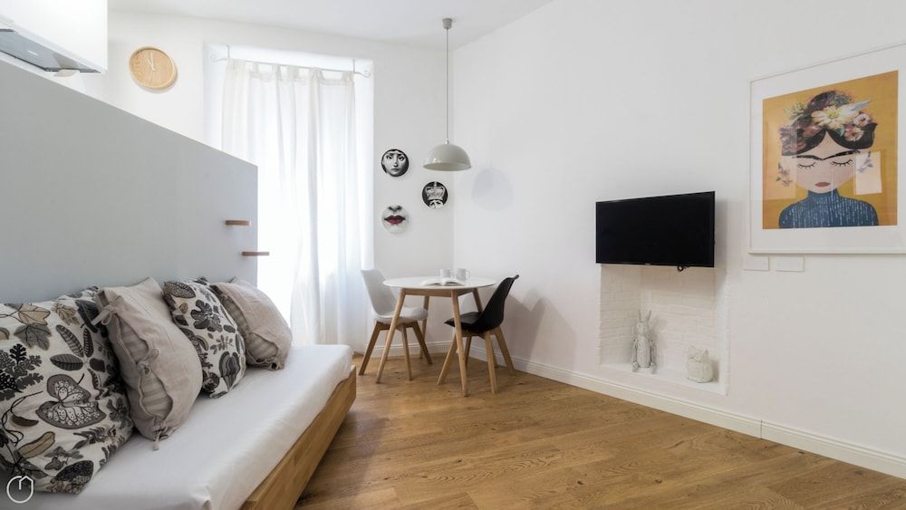 undefined Italianway - Pasubio 12 10