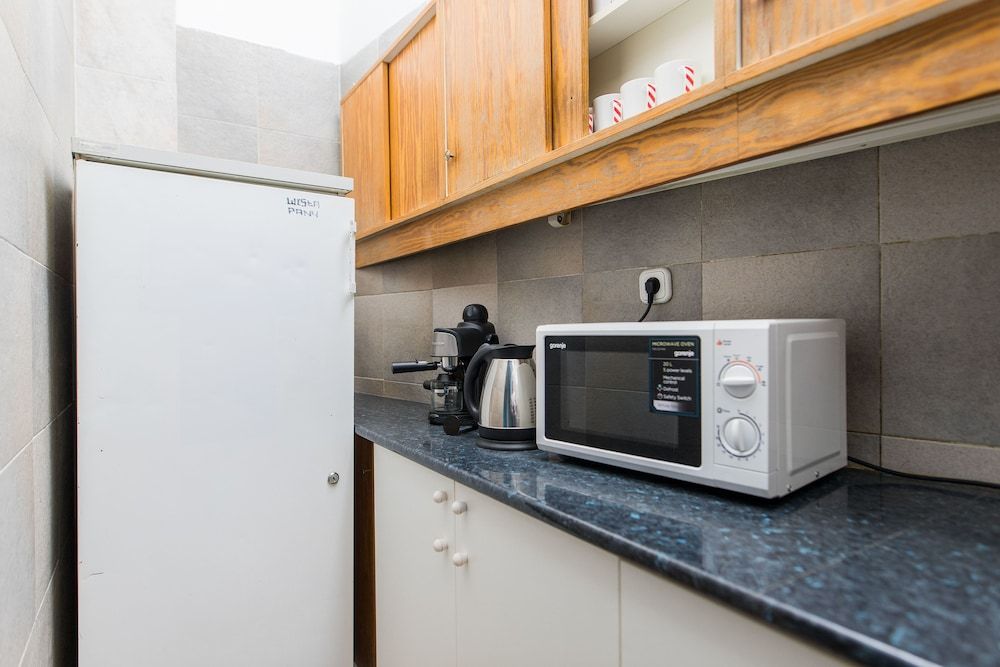 2B Hostel & Rooms Standard Twin Room, Shared Bathroom 3