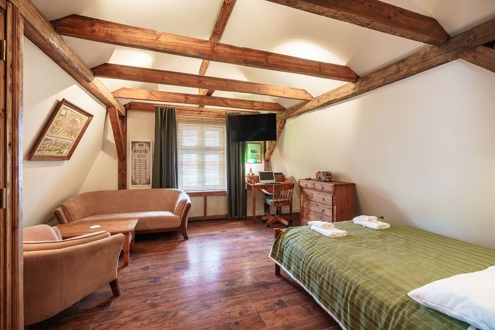 Old House Apartments Poznań Studio