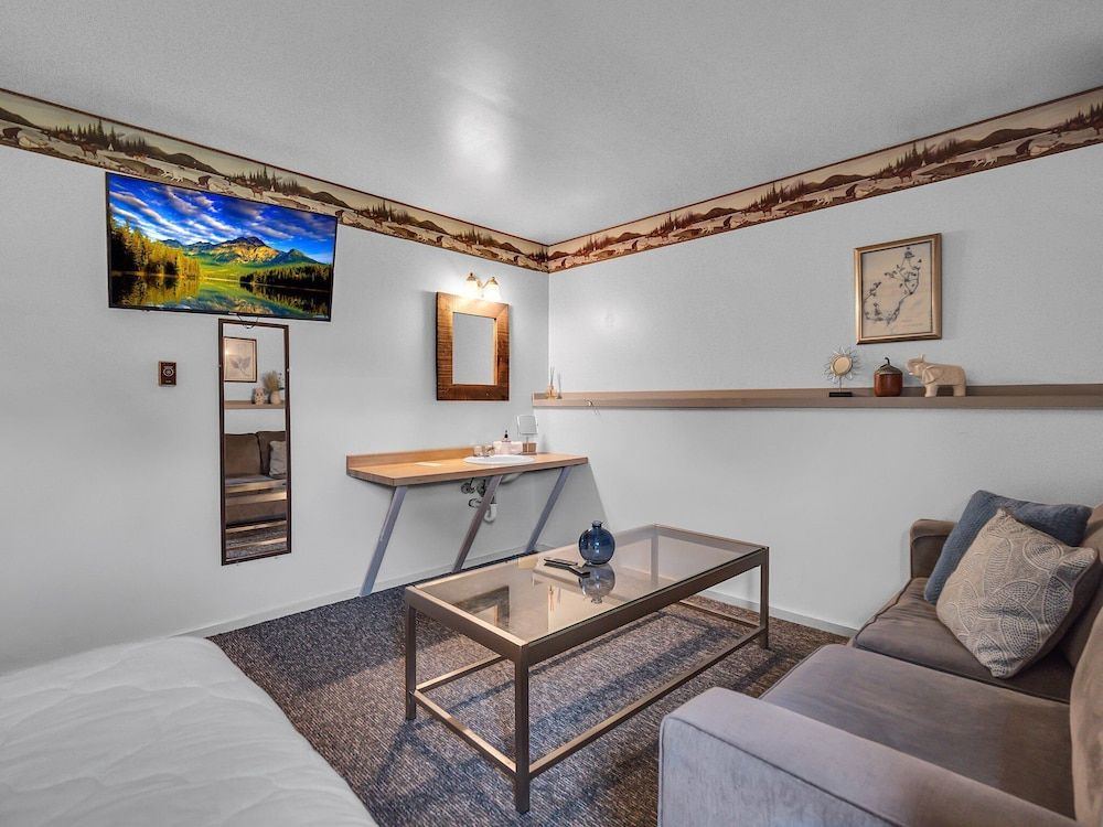 Timberline Lodge Suite 103 6