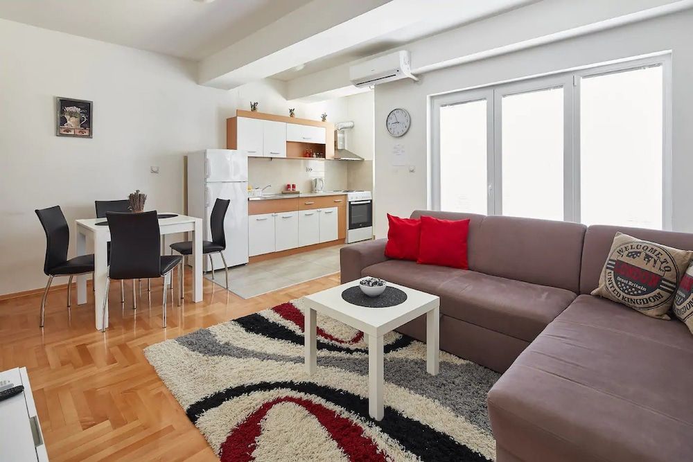 Smart Apartments Skopje Deluxe Apartment, 1 King Bed with Sofa bed, City View 21