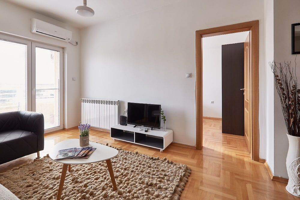 Smart Apartments Skopje Deluxe Apartment, 1 King Bed with Sofa bed, City View 19